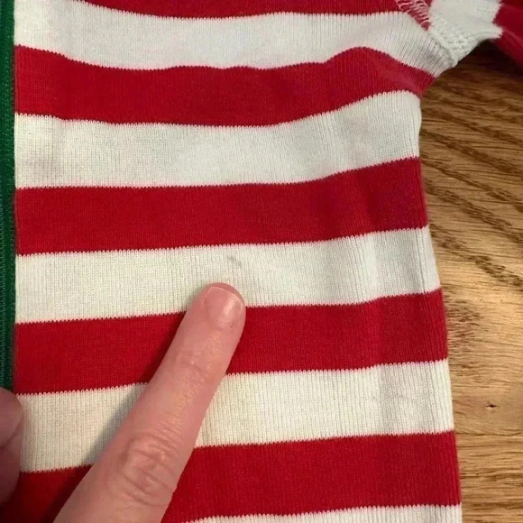 Bundle of three pairs of 18/24 months toddler holiday pajamas Hanna Andersson - Picture 6 of 12